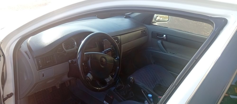 Sotiladi Chevrolet Lacetti 2013