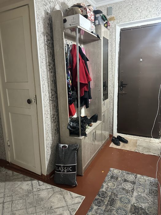 2х комн. 2эт. 4мкр 10дом. ЖКХ