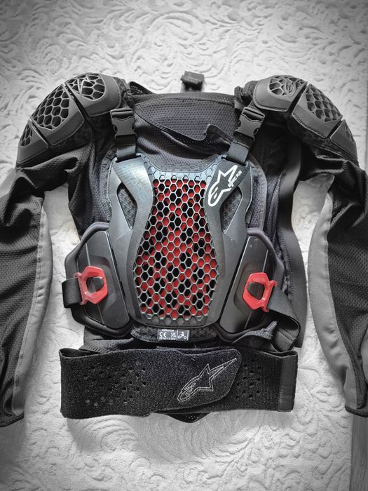 Протекторна жилетка Alpinestars Bionic Teck