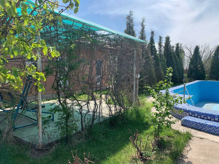 Продаётся Дача с большим красивым садом и видом на горы