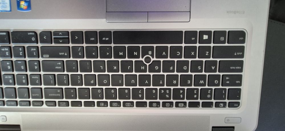 Laptop HP EliteBook 850 G3 & Docking Station HP 2013