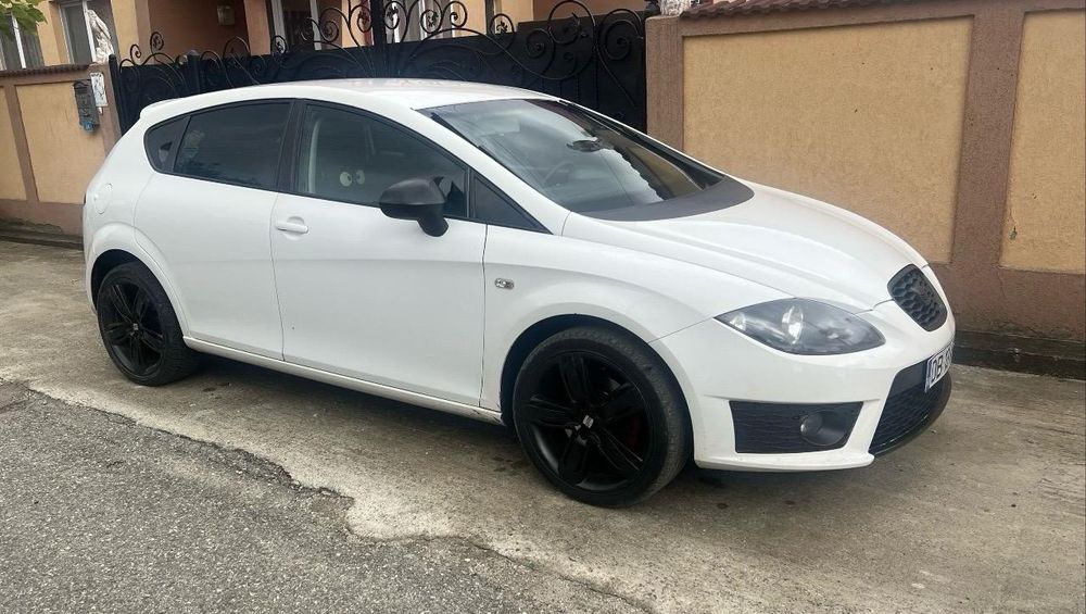 SEAT Leon 2010 — imagine 2
