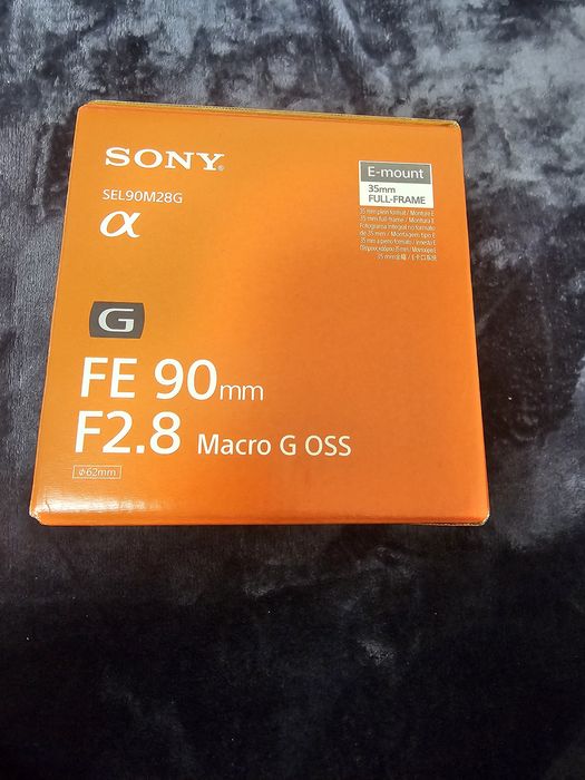 Obiectiv  Sony FE 90mm F/2,8 Macro G Oss