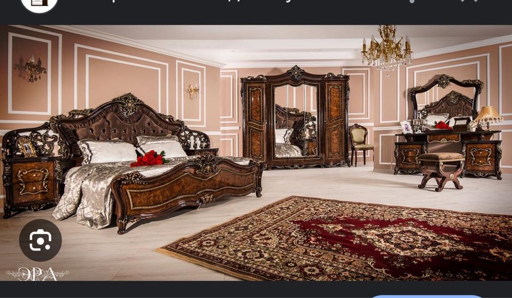 Спальный гарнитур