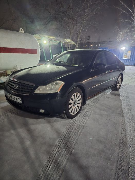 Продам Ниссан Фига...