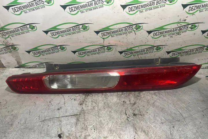 Lampa / Tripla stop dreapta pe aripa Ford Focus 2009