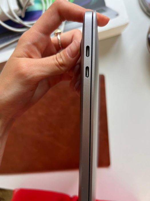Macbook pro 13 M1 2020 touch bar