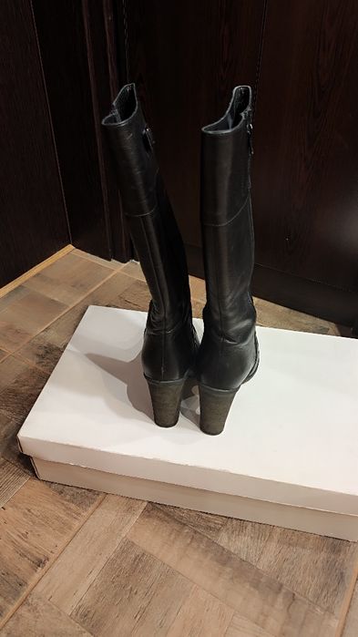 Дамски обувки и ботуши