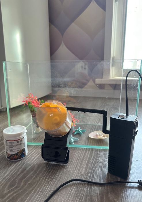 Продаю комплект для аквариума 20 л!