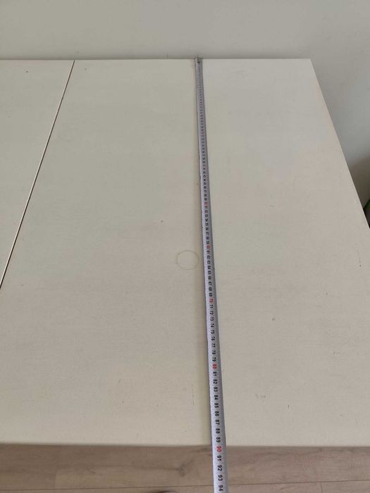 Трапезна маса от масив