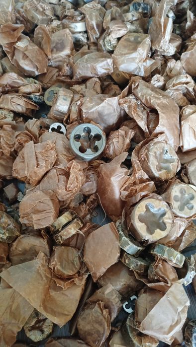 Токарные фрезерные инструменты