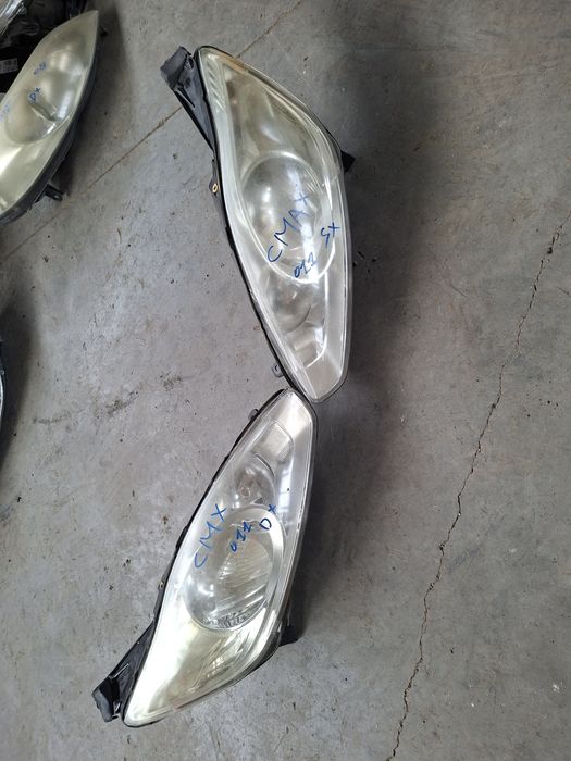 Faruri ford C MAX 2012