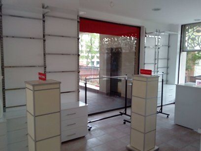 Оборудване за магазин за Дамско Бельо / Дрехи