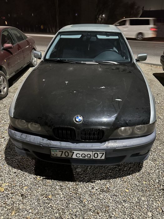 Капот БМВ е39 черный