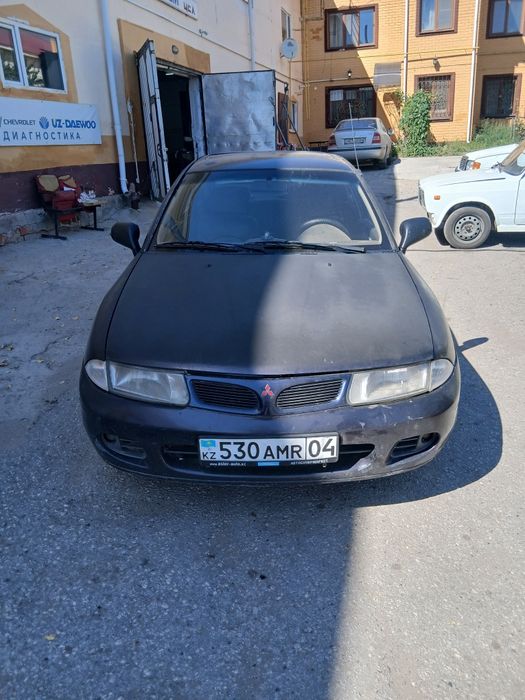 Продам авто митсубиси каризма