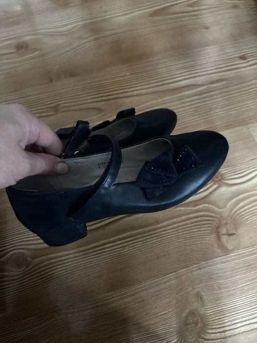 Туфли для деочек и на мальчика