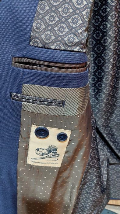 Sacou barbati superb