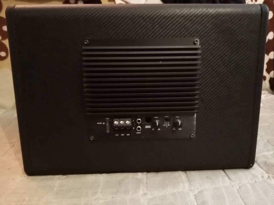 Продам сабвуфер 5элемент 1800watt