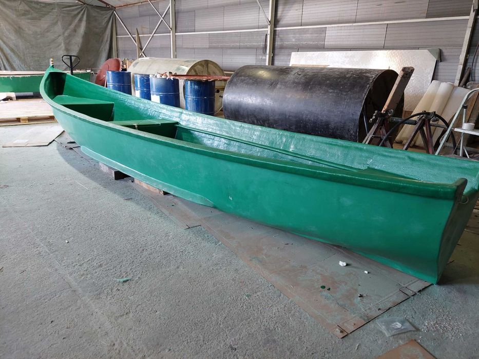 Lotca pescuit comercial 6 metri, noua, fibra sticla, prod 2025