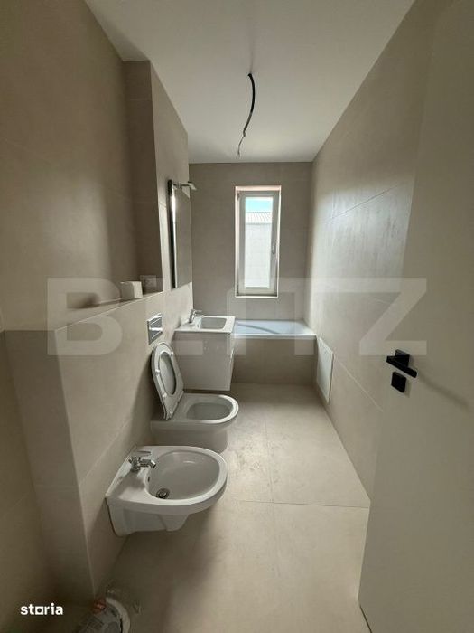 Apartament 3 camere, 70 mp, zona Primagra