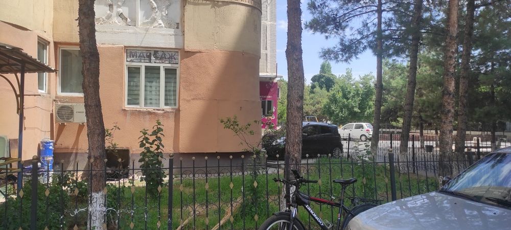 Готовый бизнес или жилье! Продаётся 3-комнатная квартира