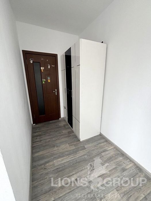 Дава се под наем Тристаен апартамент в Варна, Колхозен пазар - 85 кв.м за 509.49 € - Снимка #10