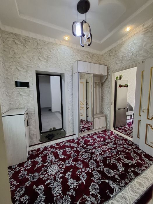 Срочно продаётся квартира 2х комнатная адреса сартепо 62кв 57.000$торг