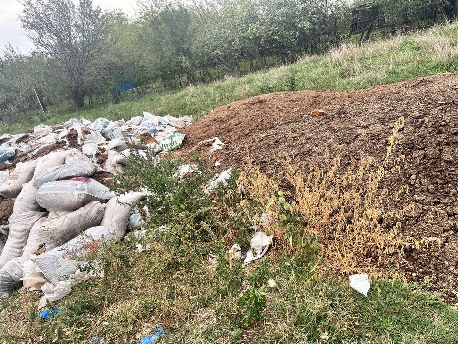 Gunoi de pasăre pentru grădină