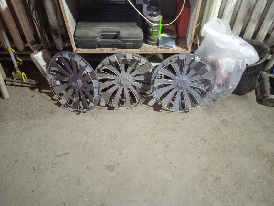 Продам колпаки на 16