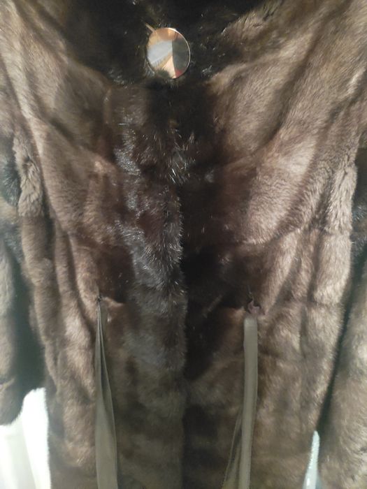 Норковая шуба в отличном состоянии!