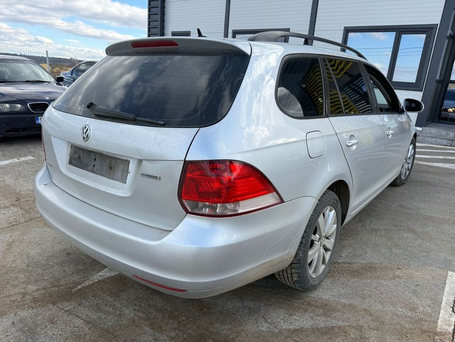 Dezmembrez / Dezmembrari / Piese / Accesorii Vw golf 6 break gri 1.6 tdi cay 2012