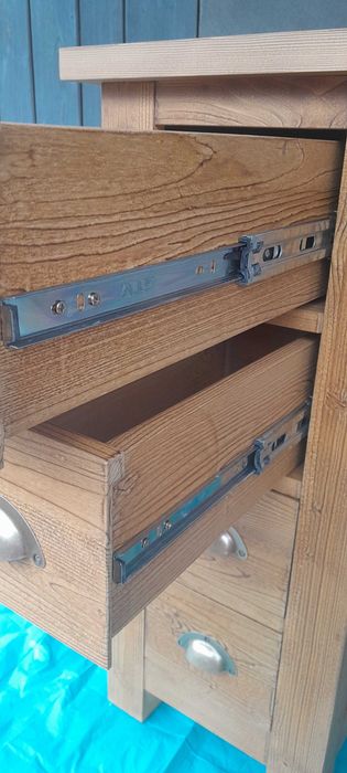 Mobilă bucătărie cu 4 sertare