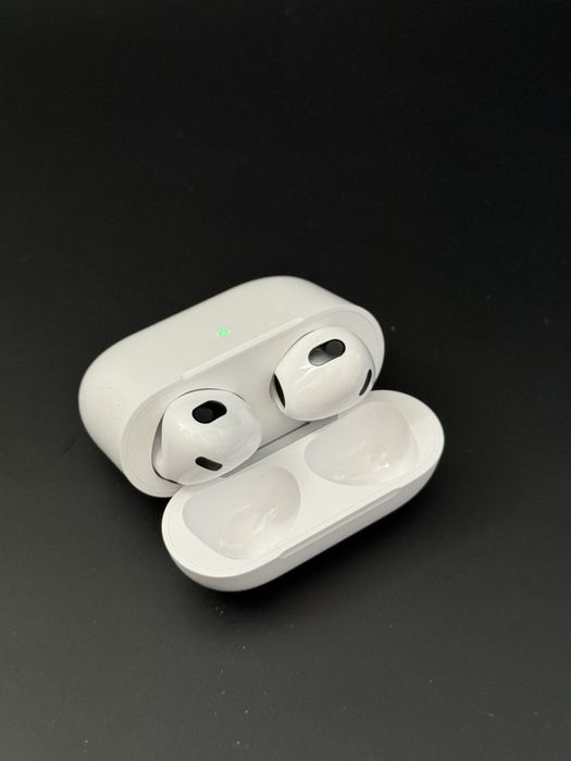 Airpods 4 / Чисто нови безжични слушалки