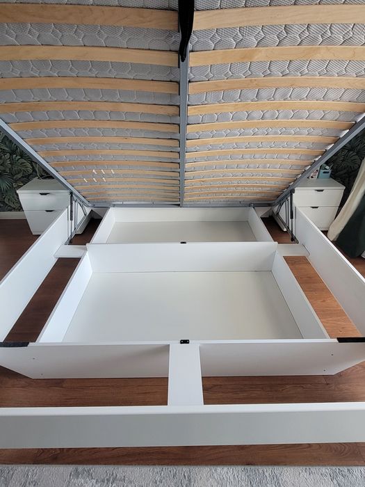 Продам двухспальную кровать