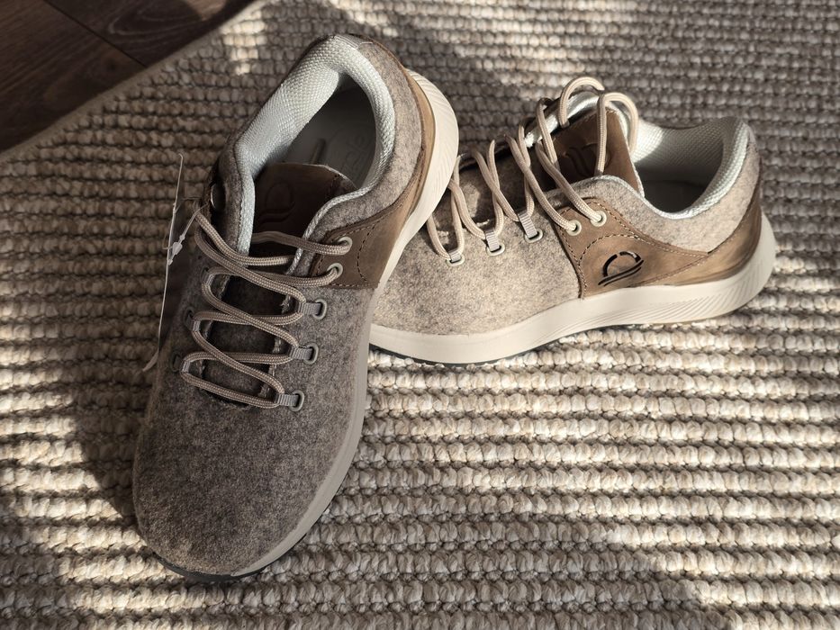 Дамски спортни маратонки