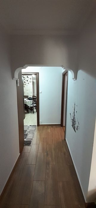Inchiriez : apt 3 camere Tudor Vladimirescu et 1