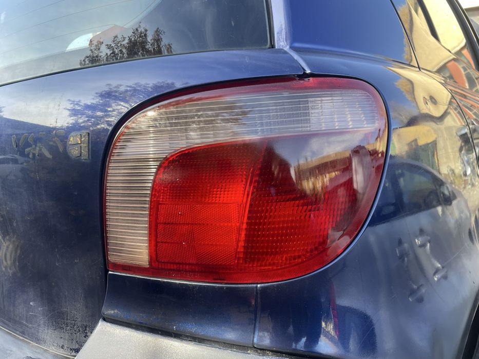 Заден капак стоп стопове за toyota yaris 99 - 05 г