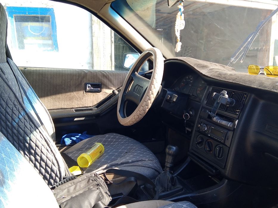 Продам Ауди 80 хорошем состоянии