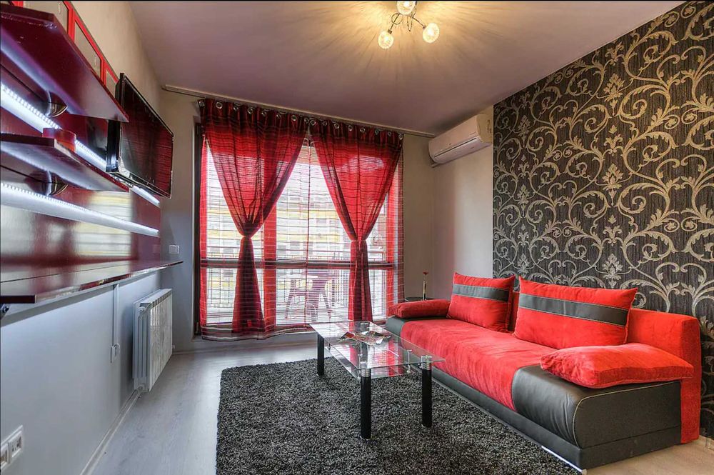 Дава се под наем Тристаен апартамент в София, Център - 110 кв.м за 1050 € - Снимка #7