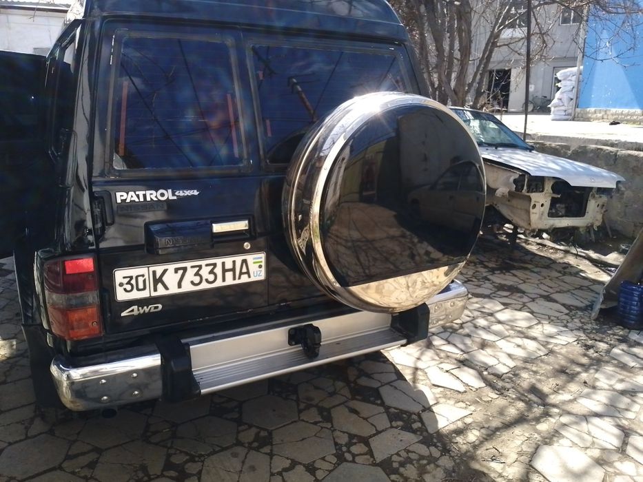 Продается ниссан патрол y60 safari