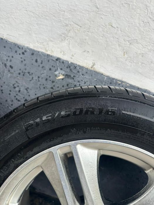 Продам диски вместе с резиной в комплекте