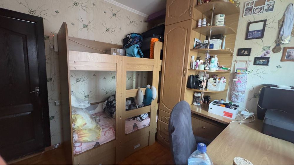 Мебель в детскую комнату.
