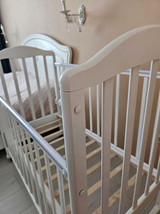 Кровать детская белая