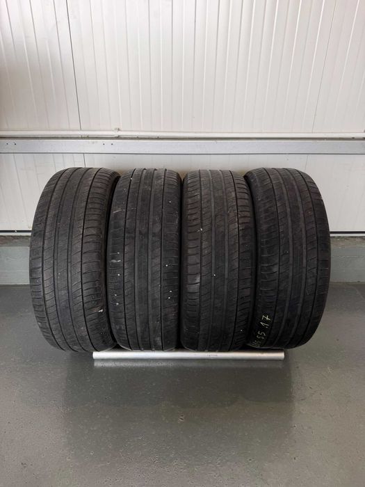 Anvelope 215 55 17 Vara Michelin
