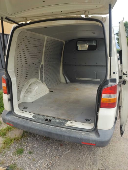 Бус под наем София 30 €