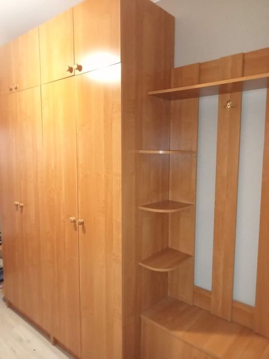 Продам прихожую в