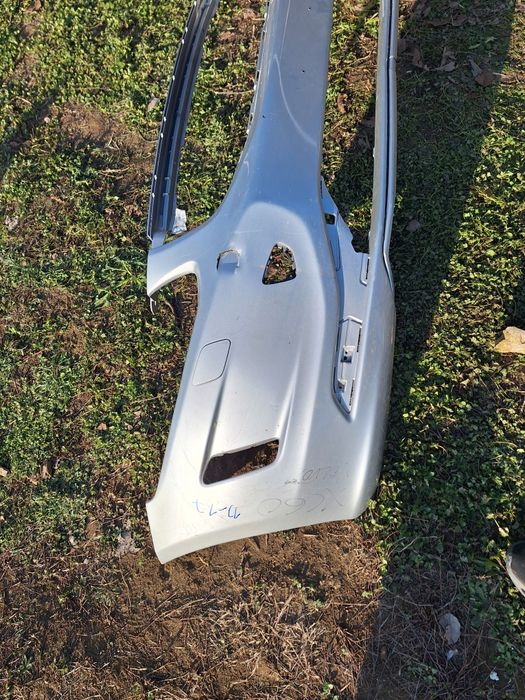 Предна броня за Volvo XC60 2011