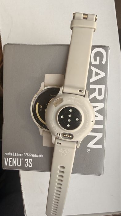 Часы Garmin venu3s