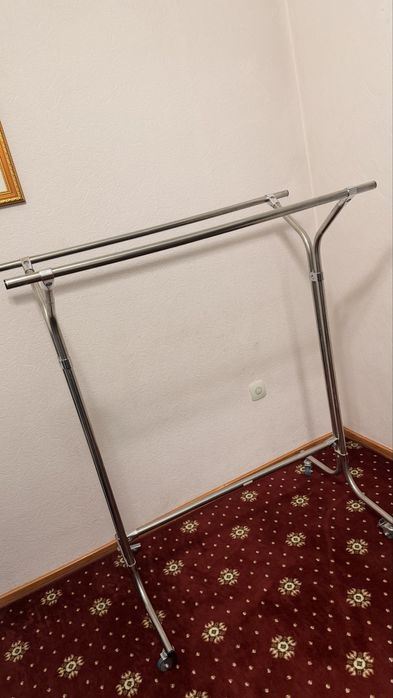 Вешалка железная