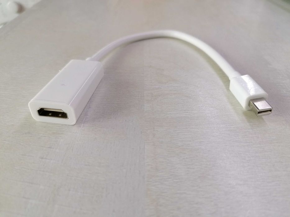 Thunderbolt / Mini Displayport към HDMI кабел за Apple Macbook PRO/AIR - НОВ